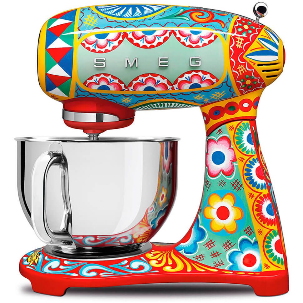 Миксер планетарный Smeg SMF03DGEU