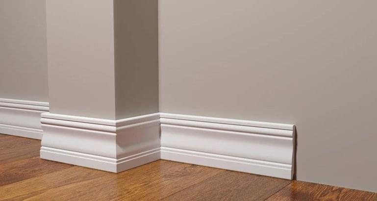 Лепнина Decor Dizayn Плинтус 153 A Плинтус Широкий С Каб Каналом 200x9.5x1.5