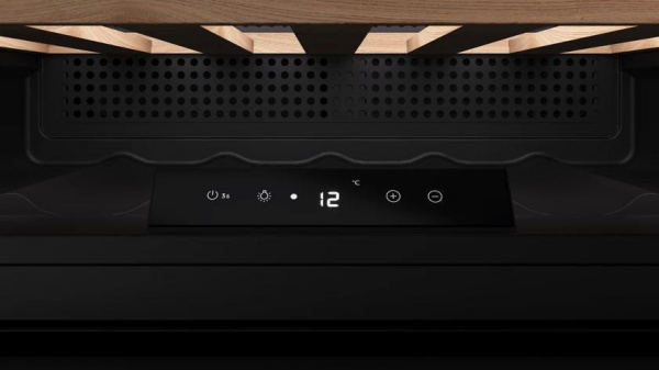 Винный шкаф Teka RVI 10024