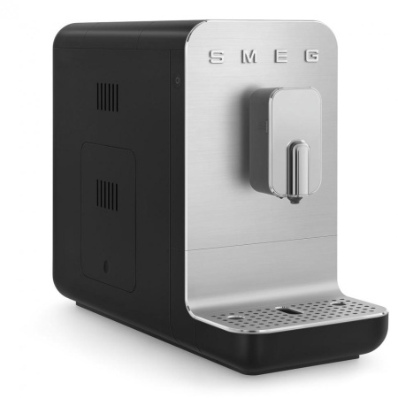 Кофемашина зерновая SMEG BCC13BLMEU