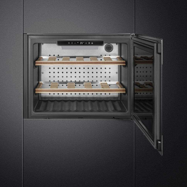 Винный шкаф SMEG CVI321X3
