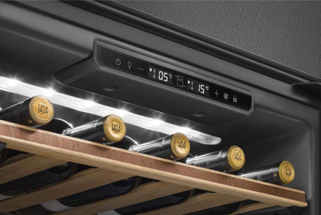 Винный шкаф SMEG CVI629NR3