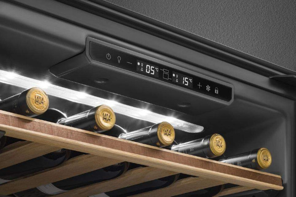 Винный шкаф SMEG CVI129G